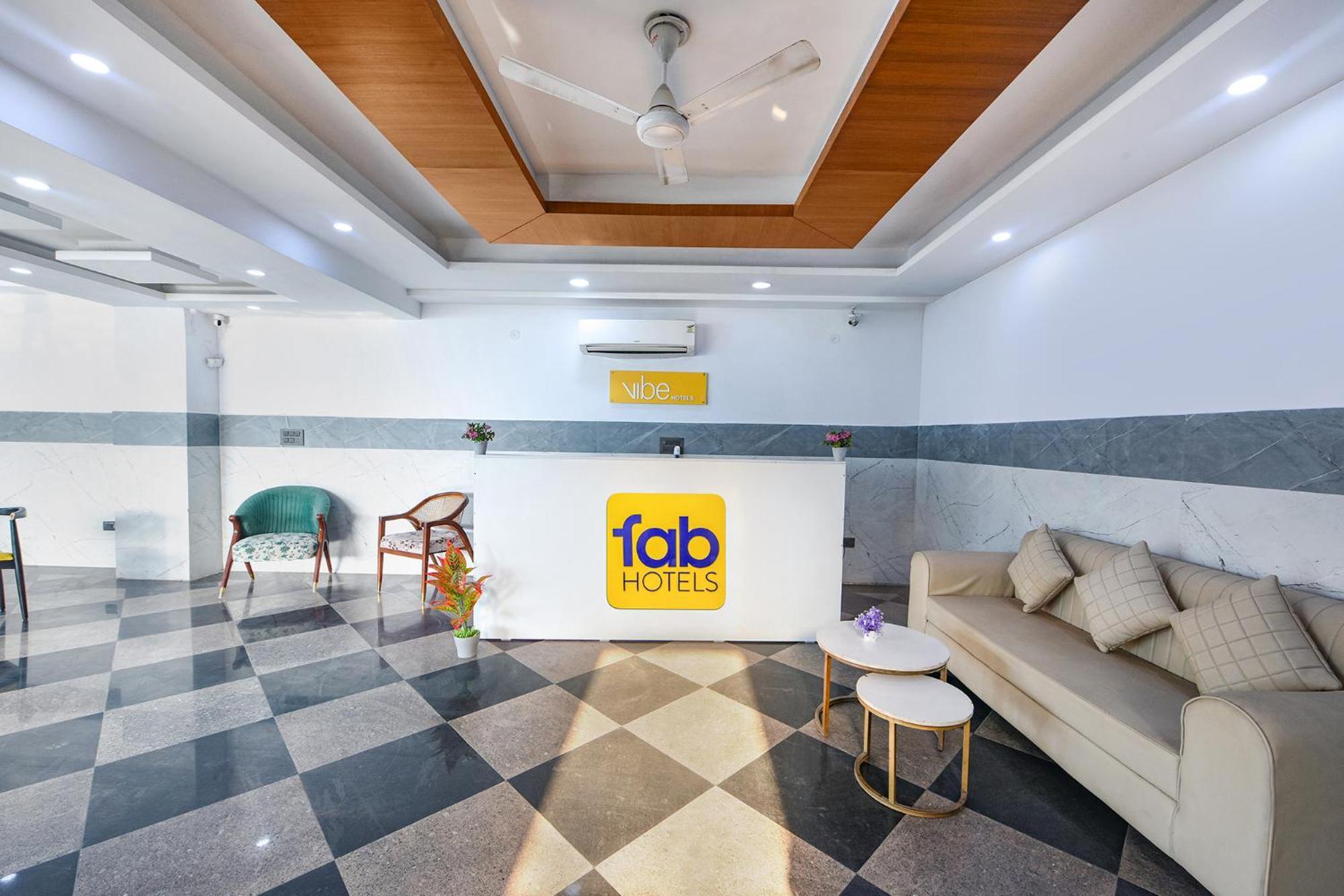 Fabhotel Vibe Noida Exterior foto
