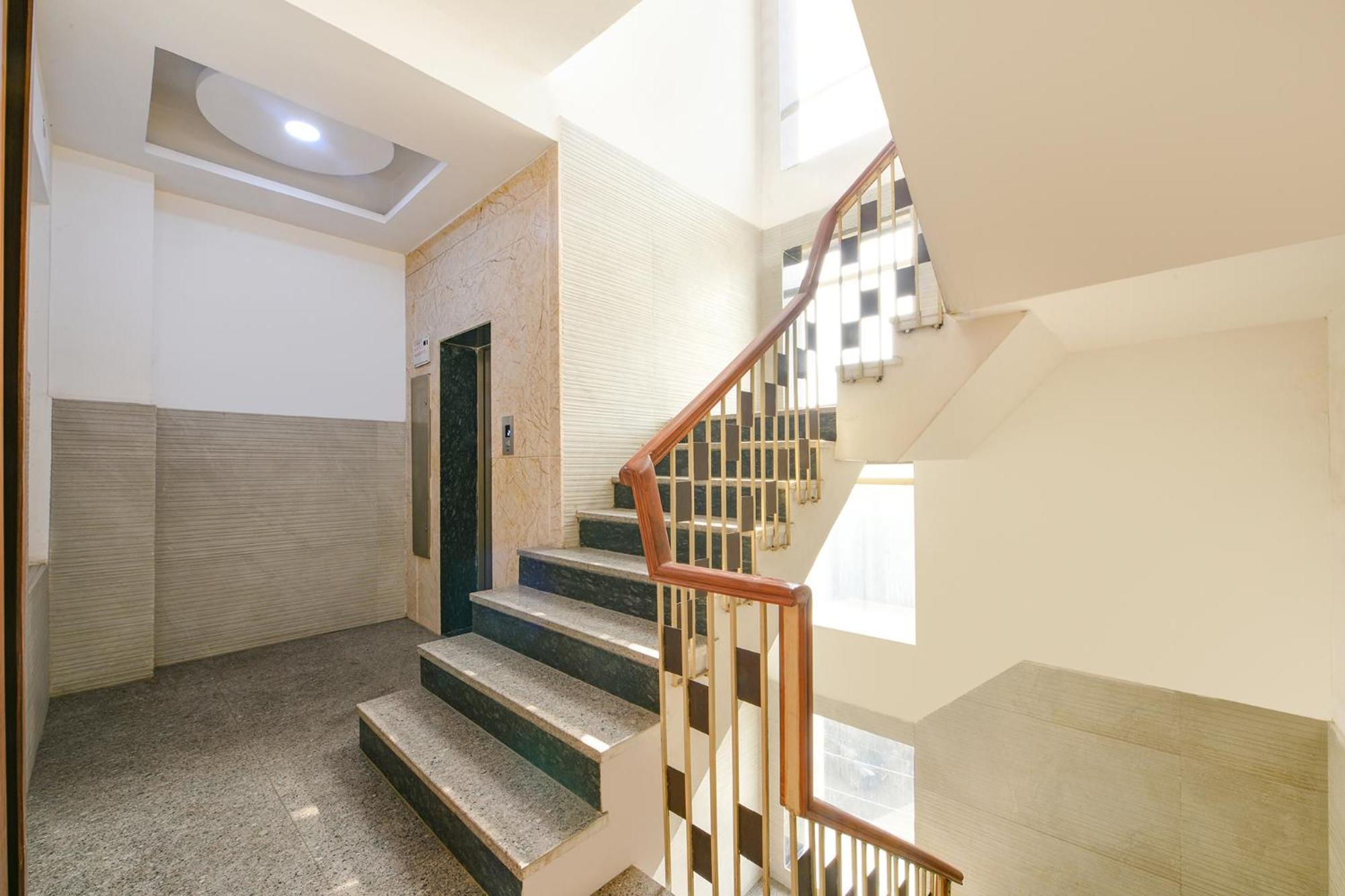 Fabhotel Vibe Noida Exterior foto
