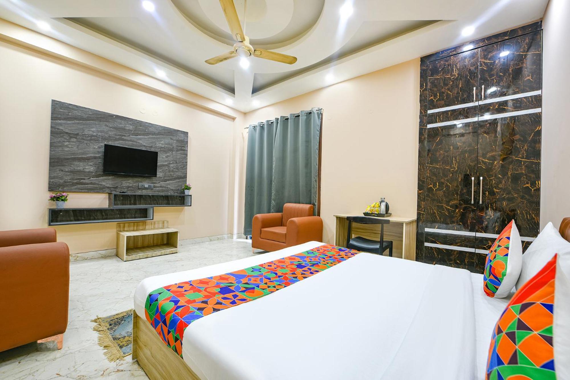 Fabhotel Vibe Noida Exterior foto