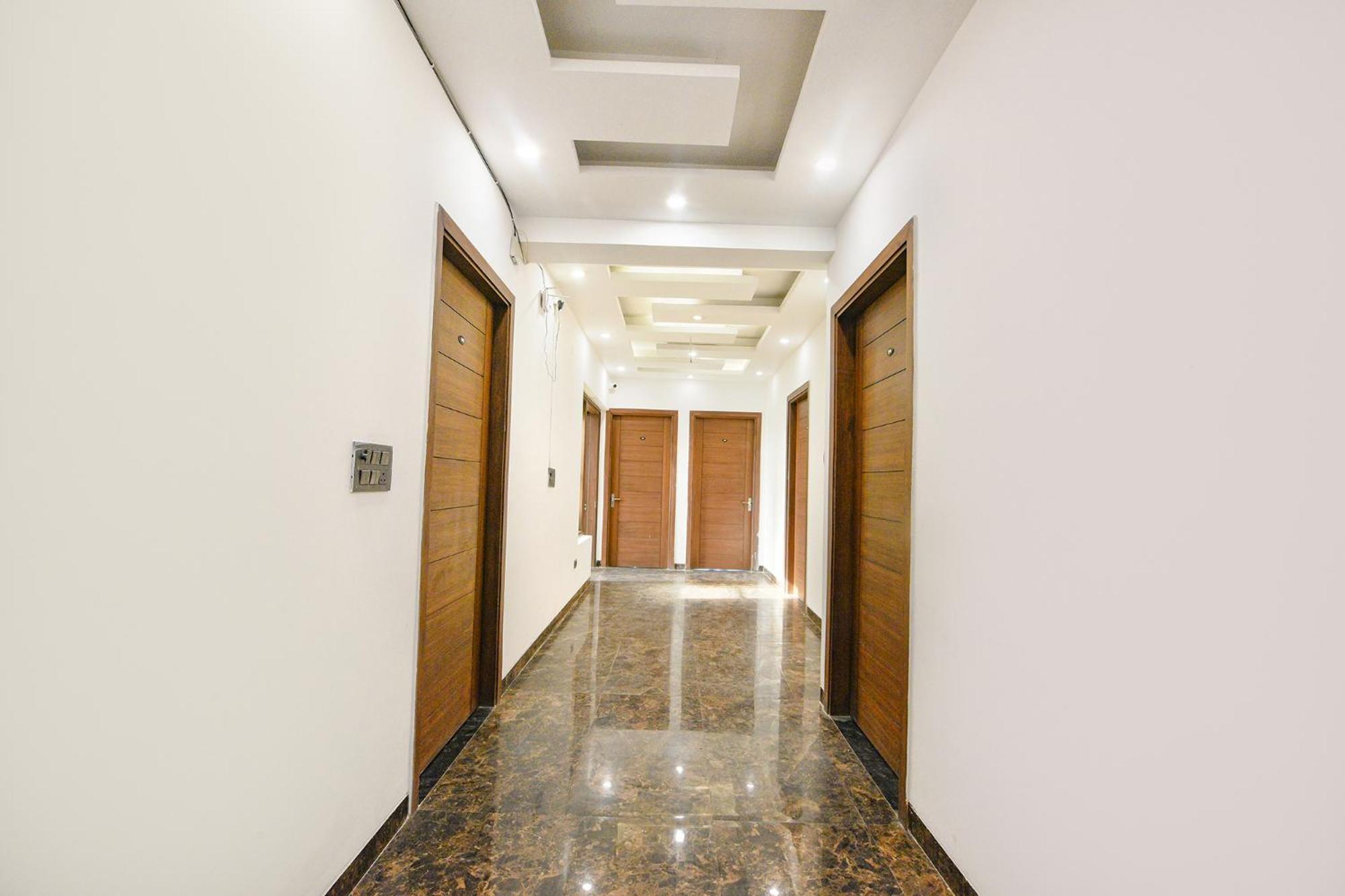 Fabhotel Vibe Noida Exterior foto
