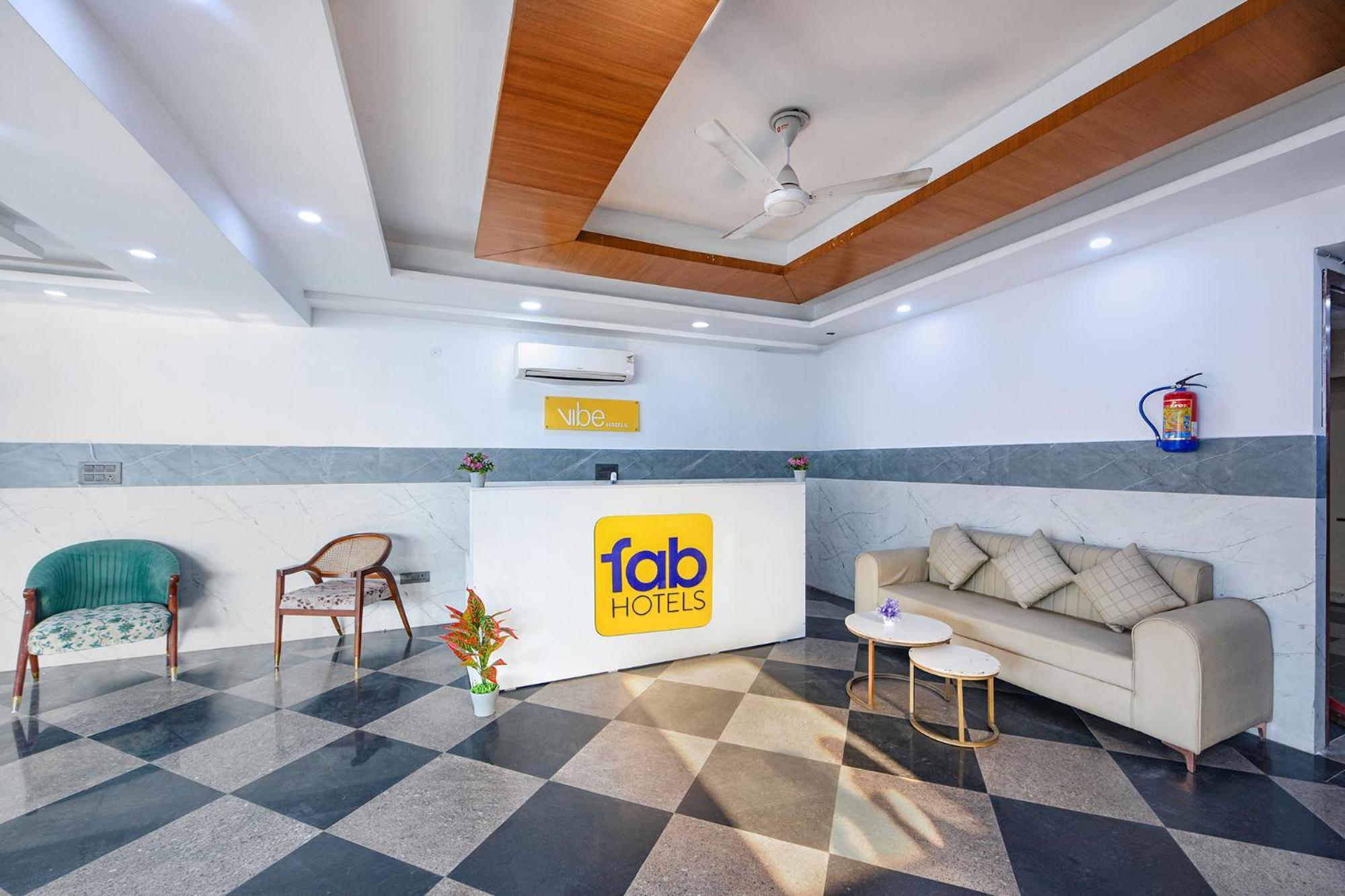 Fabhotel Vibe Noida Exterior foto